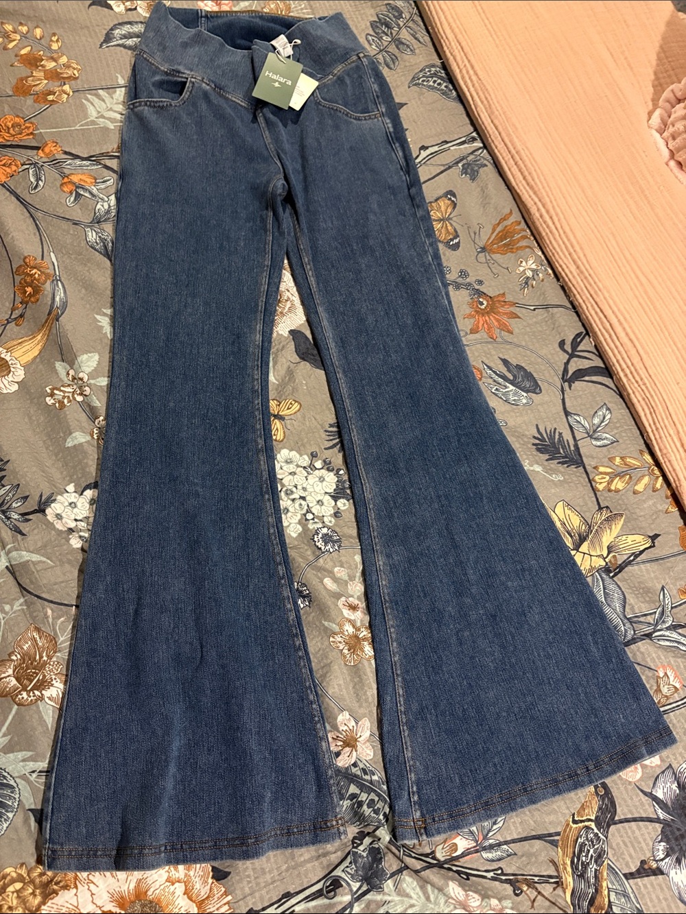 Halara Flex Denim - Picture 1 of 5